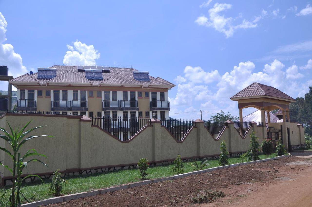 Golden View Hotel Ibanda Luaran gambar