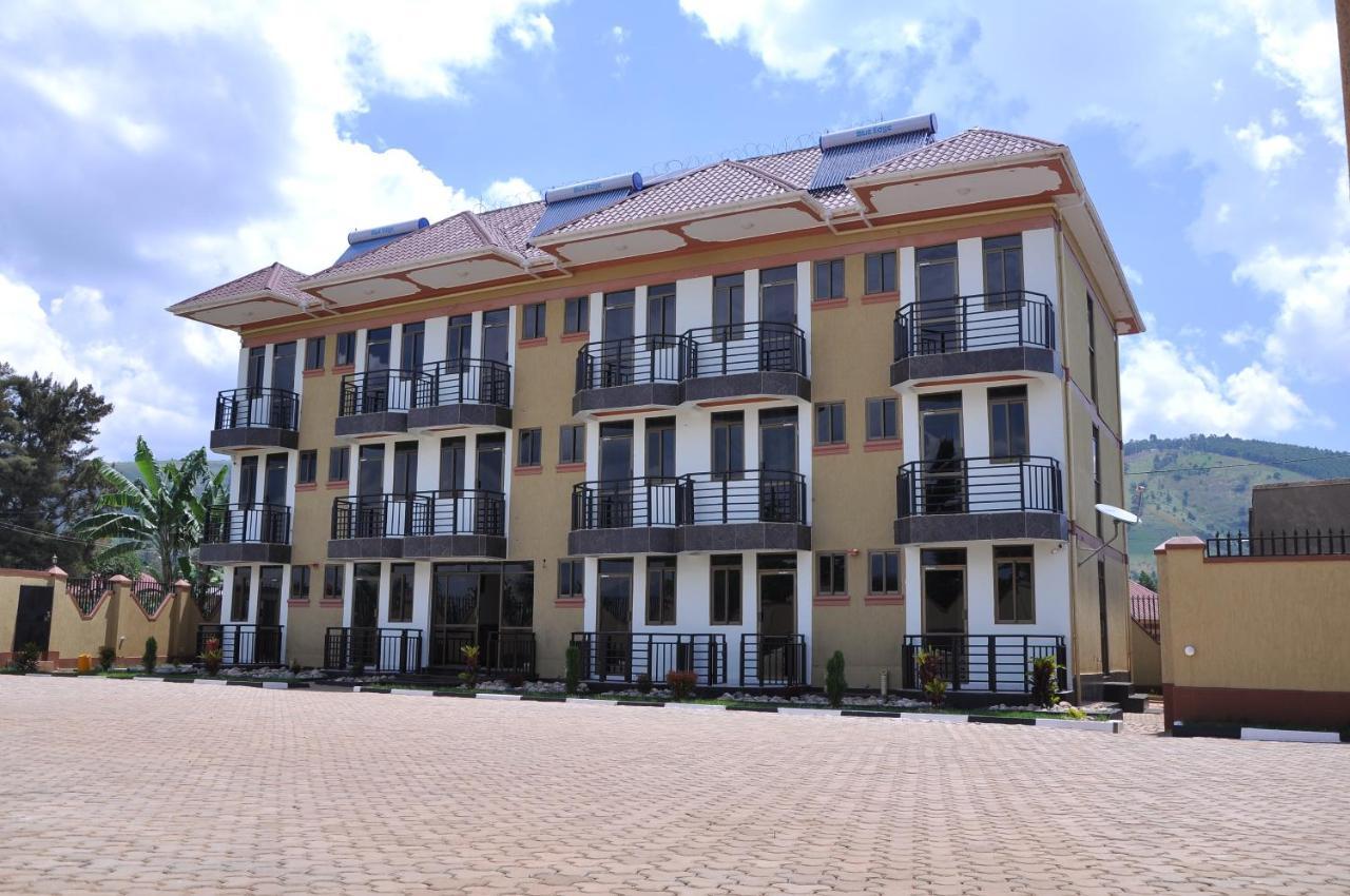 Golden View Hotel Ibanda Luaran gambar