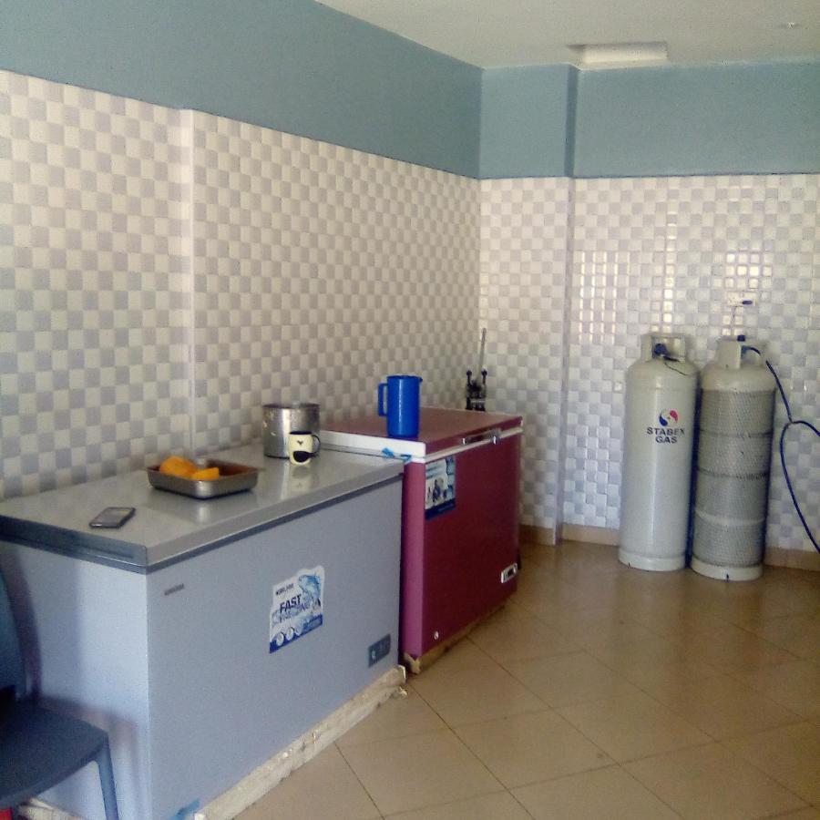 Golden View Hotel Ibanda Luaran gambar