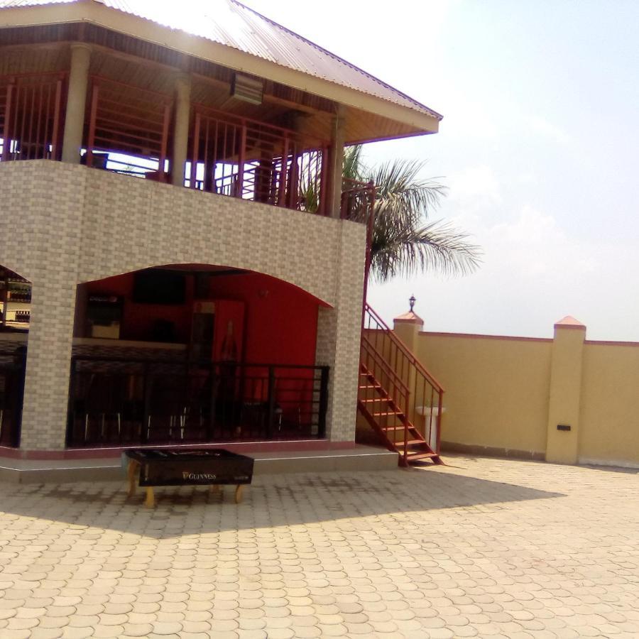 Golden View Hotel Ibanda Luaran gambar