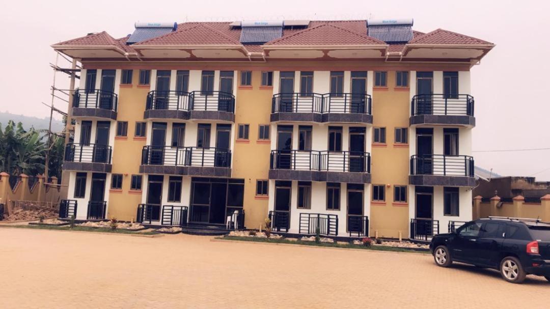 Golden View Hotel Ibanda Luaran gambar